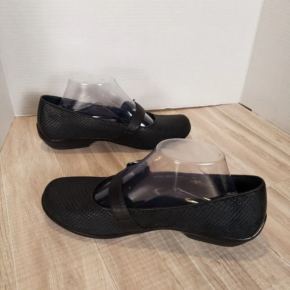 Dansko Orla Mary Jane Comfort Shoes Buckle Flats Black Snakeskin SZ 9